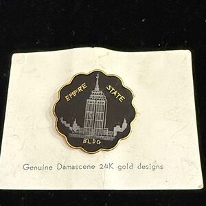 Vintage 50s Genuine Damascene 24k gold Empire State Building Souvenir Pin